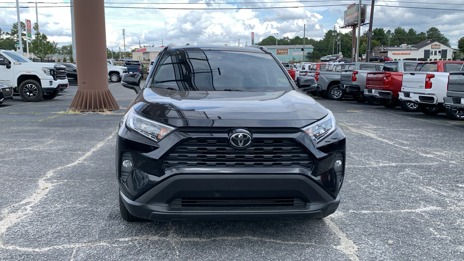 2020 Toyota RAV4 XLE Premium 3