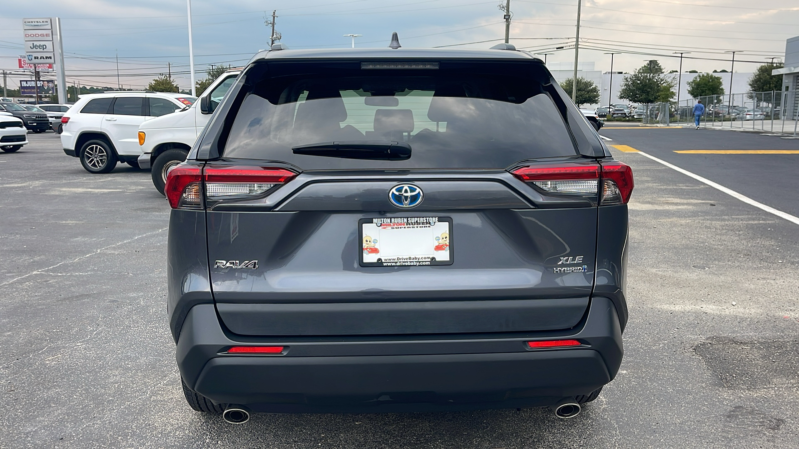 2022 Toyota RAV4 Hybrid XLE 7