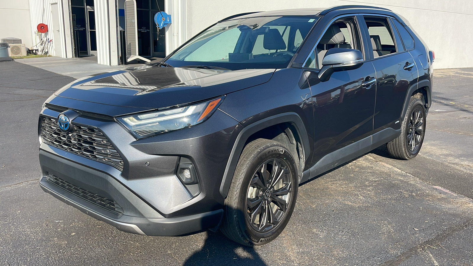 2022 Toyota RAV4 Hybrid Limited 4