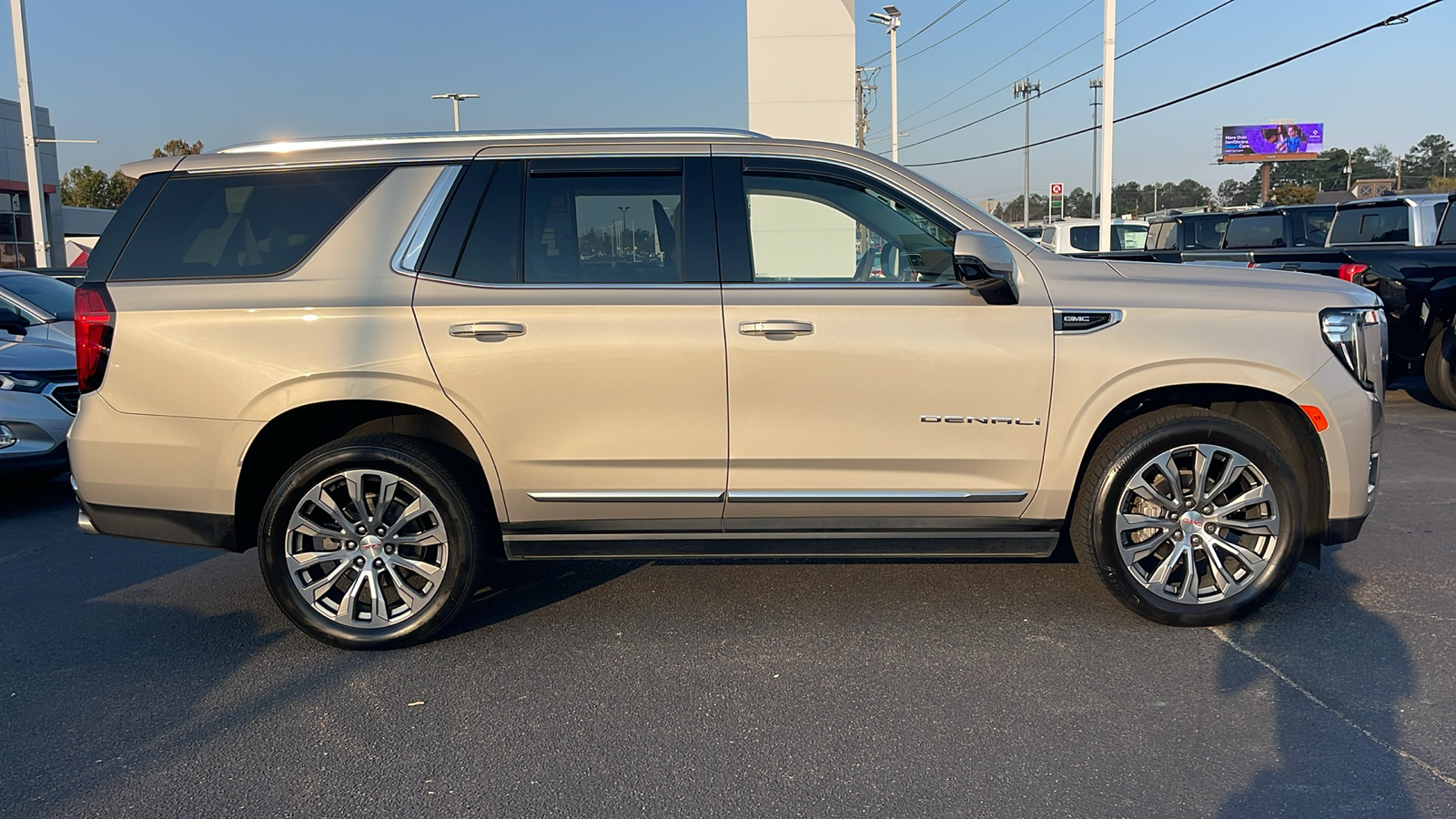 2021 GMC Yukon Denali 9