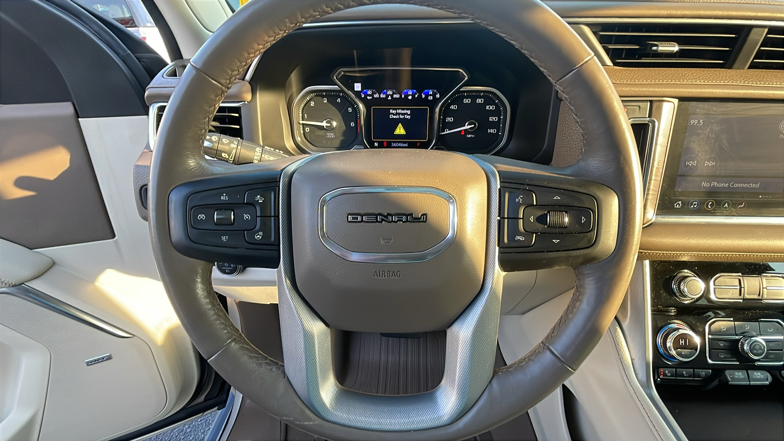 2021 GMC Yukon Denali 23