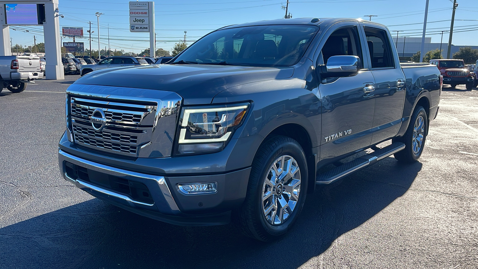 2020 Nissan Titan SL 4