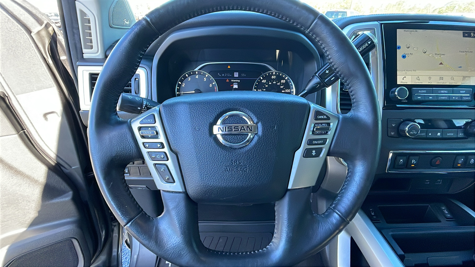 2020 Nissan Titan SL 21