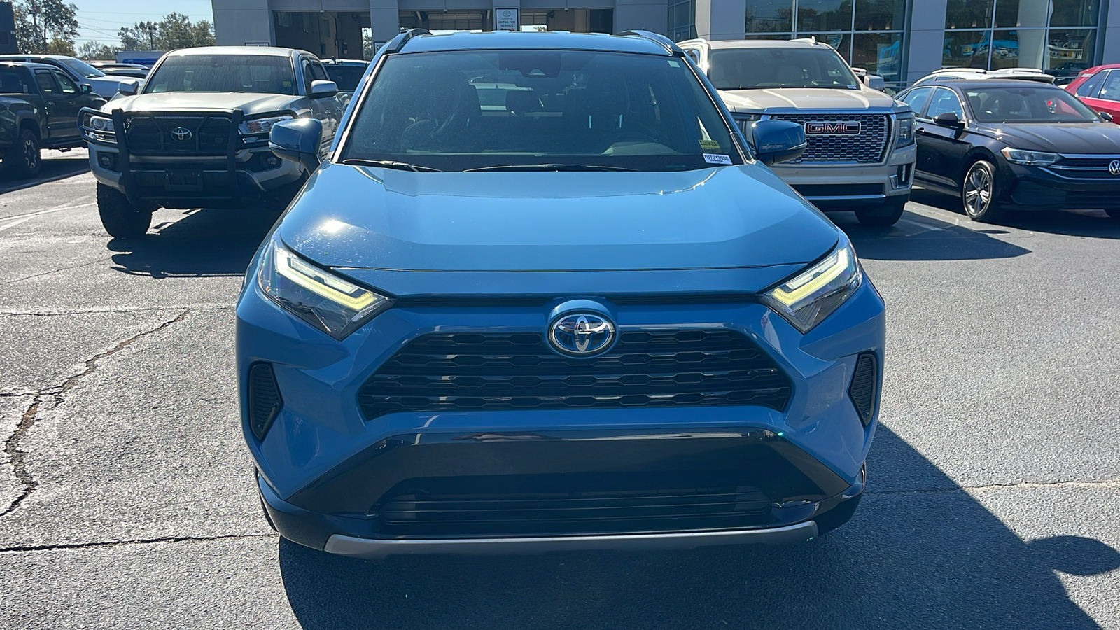 2023 Toyota RAV4 Hybrid SE 3