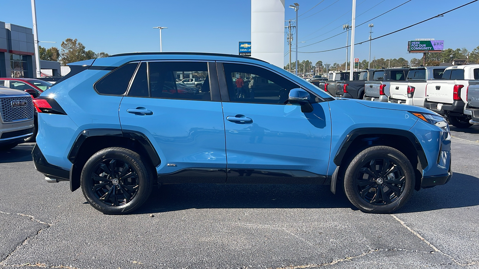 2023 Toyota RAV4 Hybrid SE 9