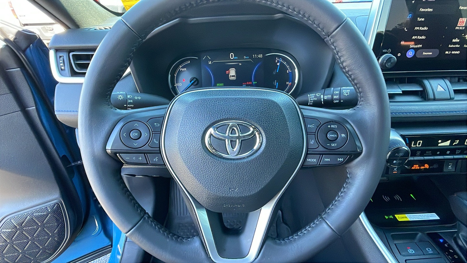 2023 Toyota RAV4 Hybrid SE 21