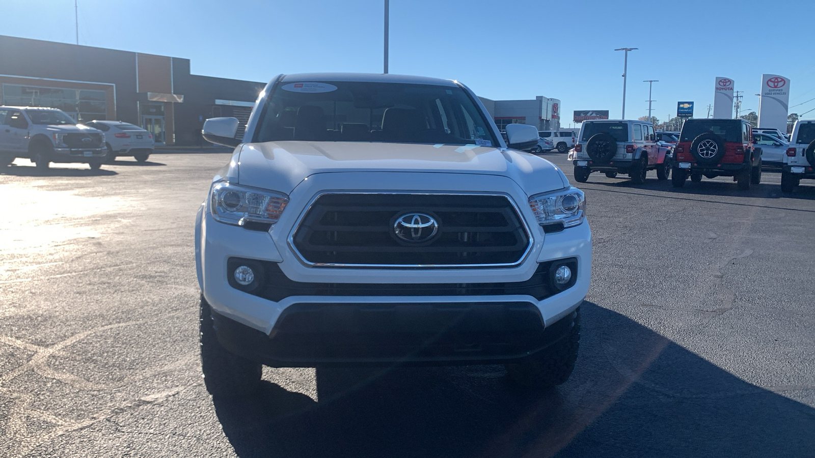 2023 Toyota Tacoma SR5 3