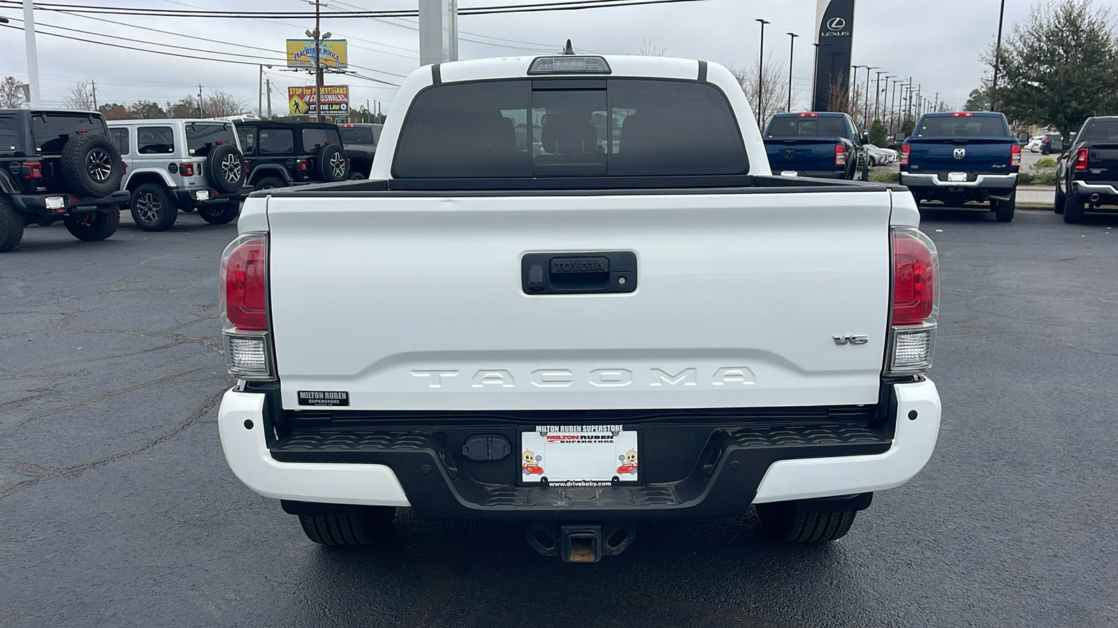 2018 Toyota Tacoma Limited 8