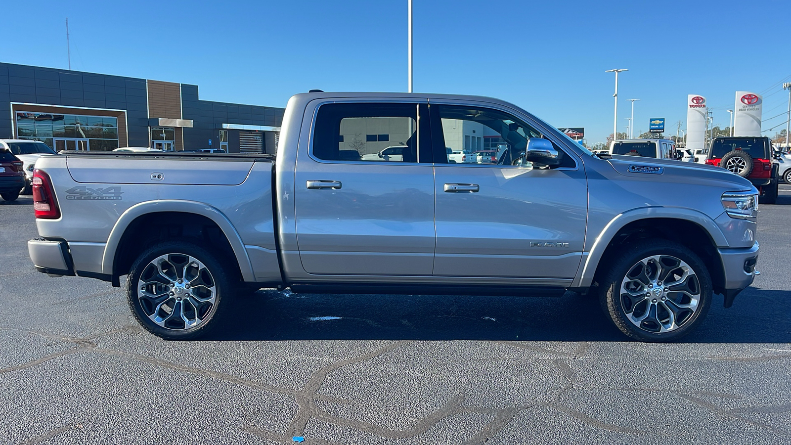 2024 Ram 1500 Laramie Longhorn 9