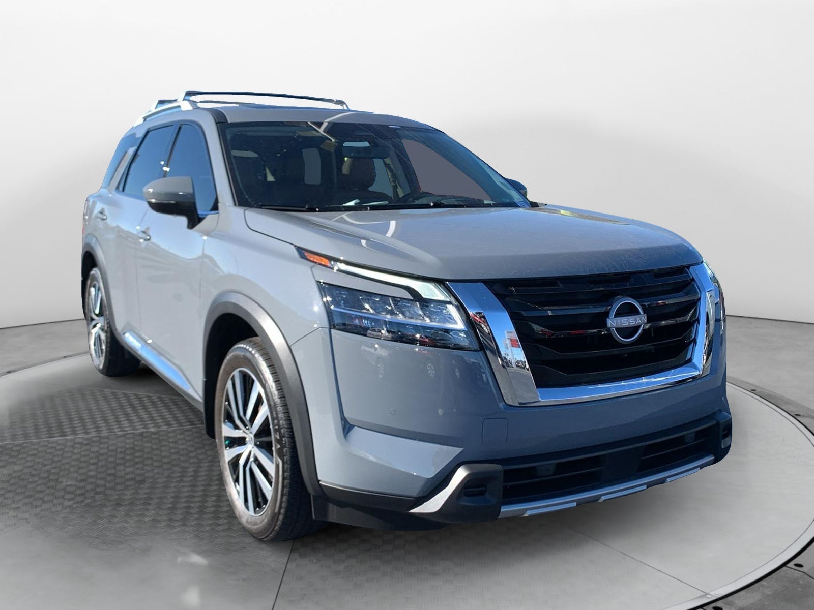 2024 Nissan Pathfinder Platinum 1