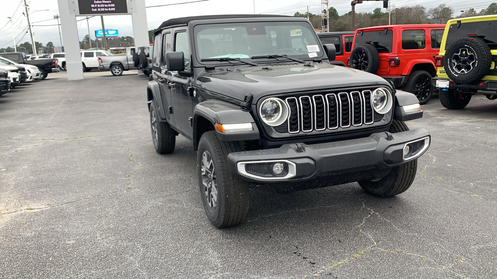 2024 Jeep Wrangler Sahara 2