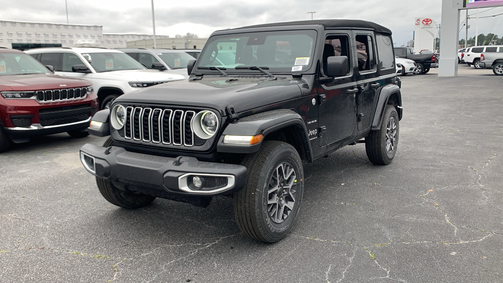 2024 Jeep Wrangler Sahara 4