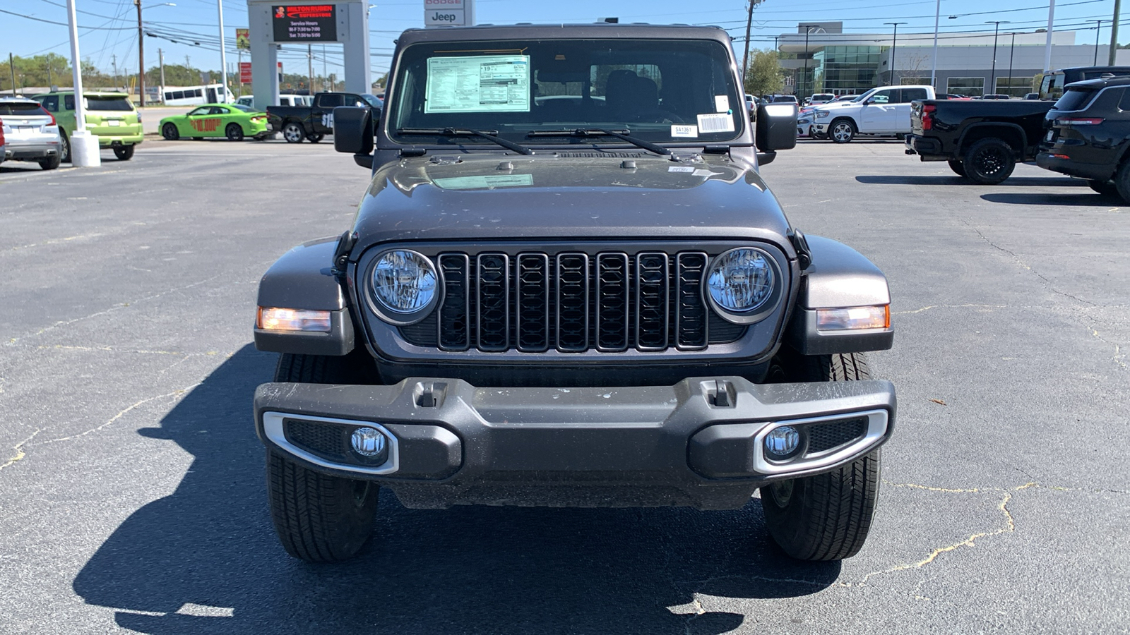 2024 Jeep Gladiator Sport 3