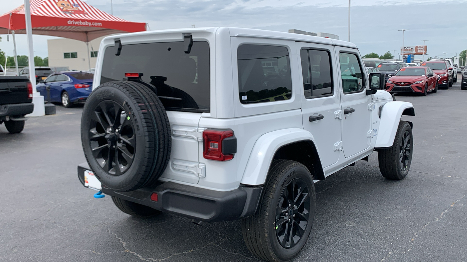 2024 Jeep Wrangler Sahara 4xe 8