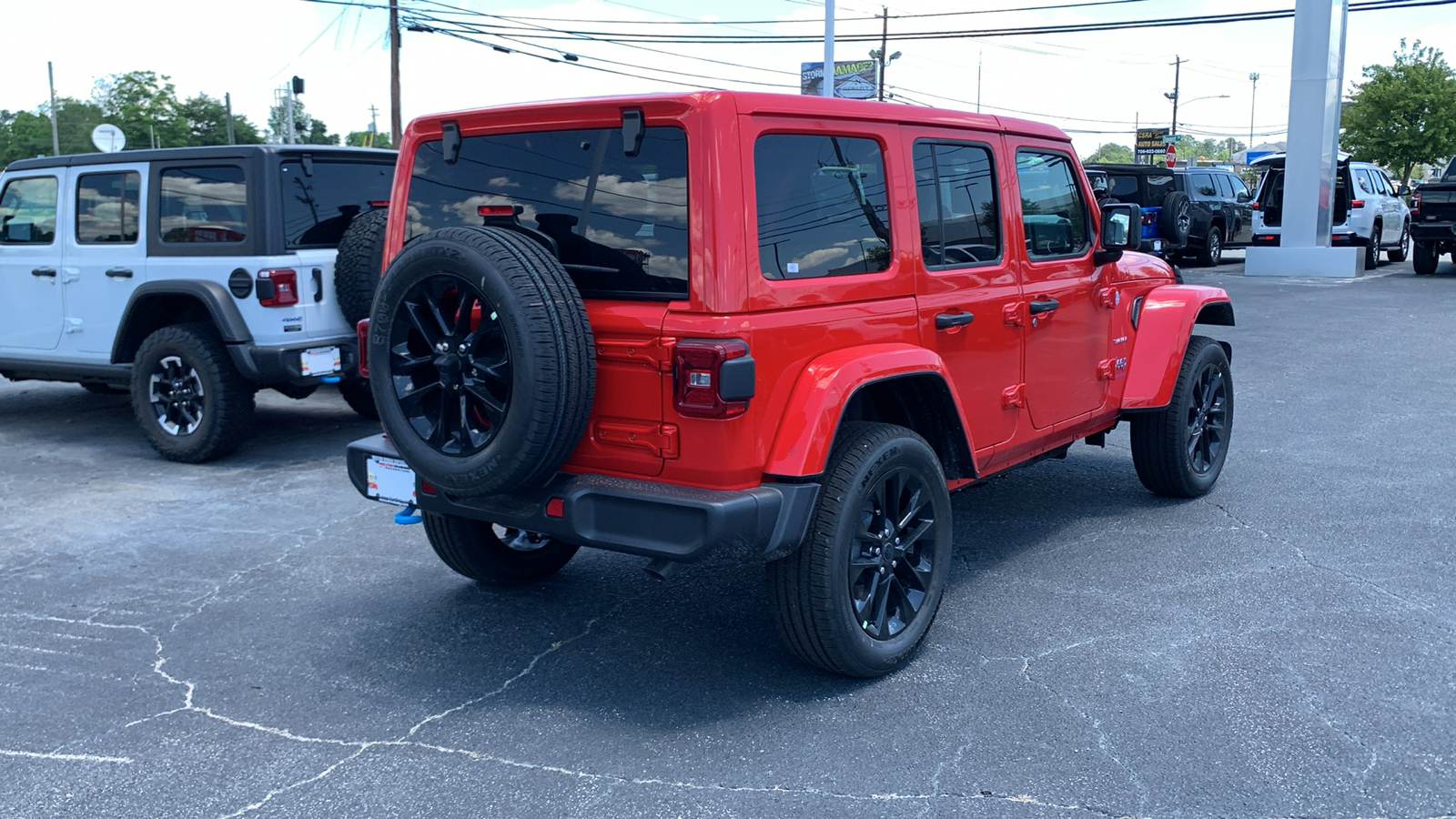 2024 Jeep Wrangler Sahara 4xe 8