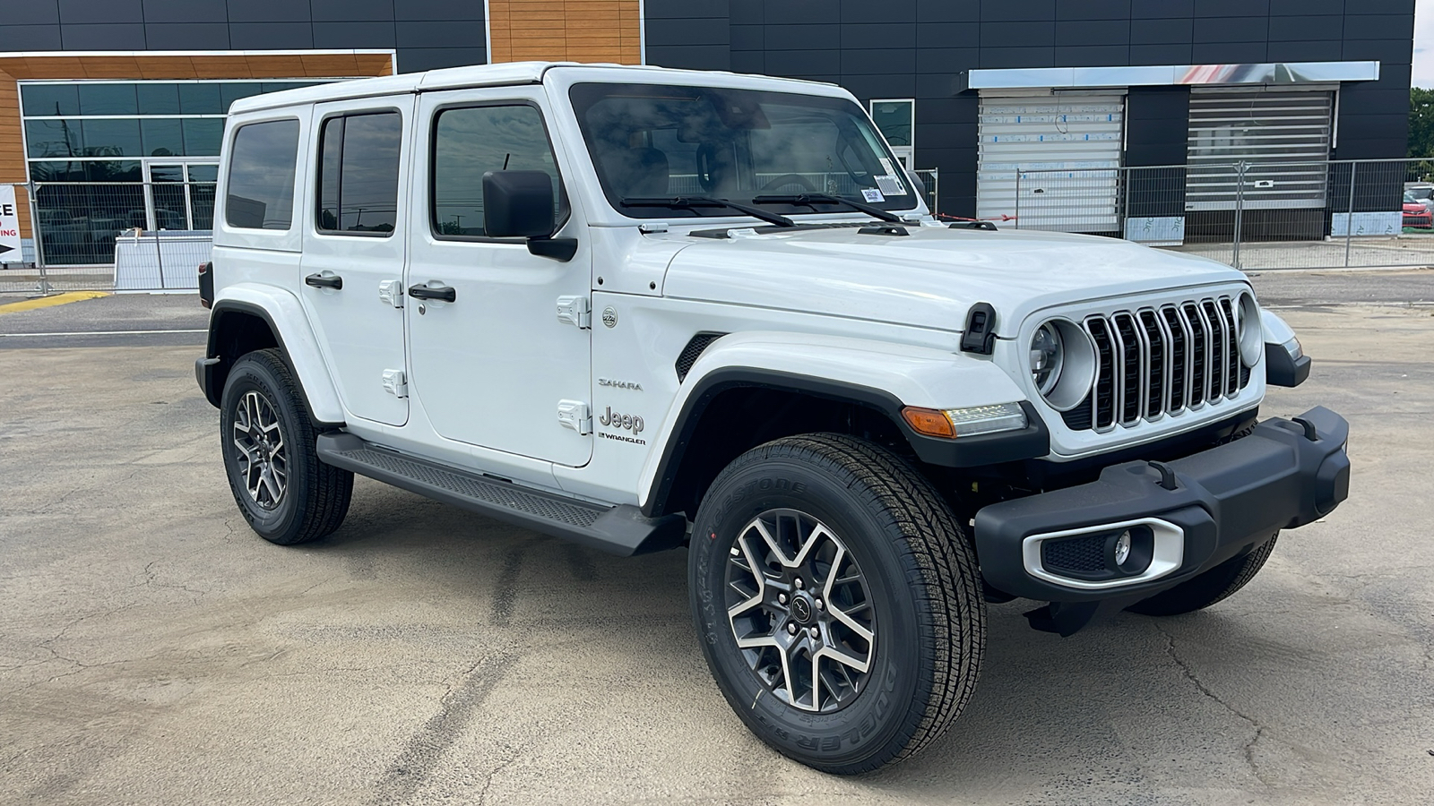 2024 Jeep Wrangler Sahara 2