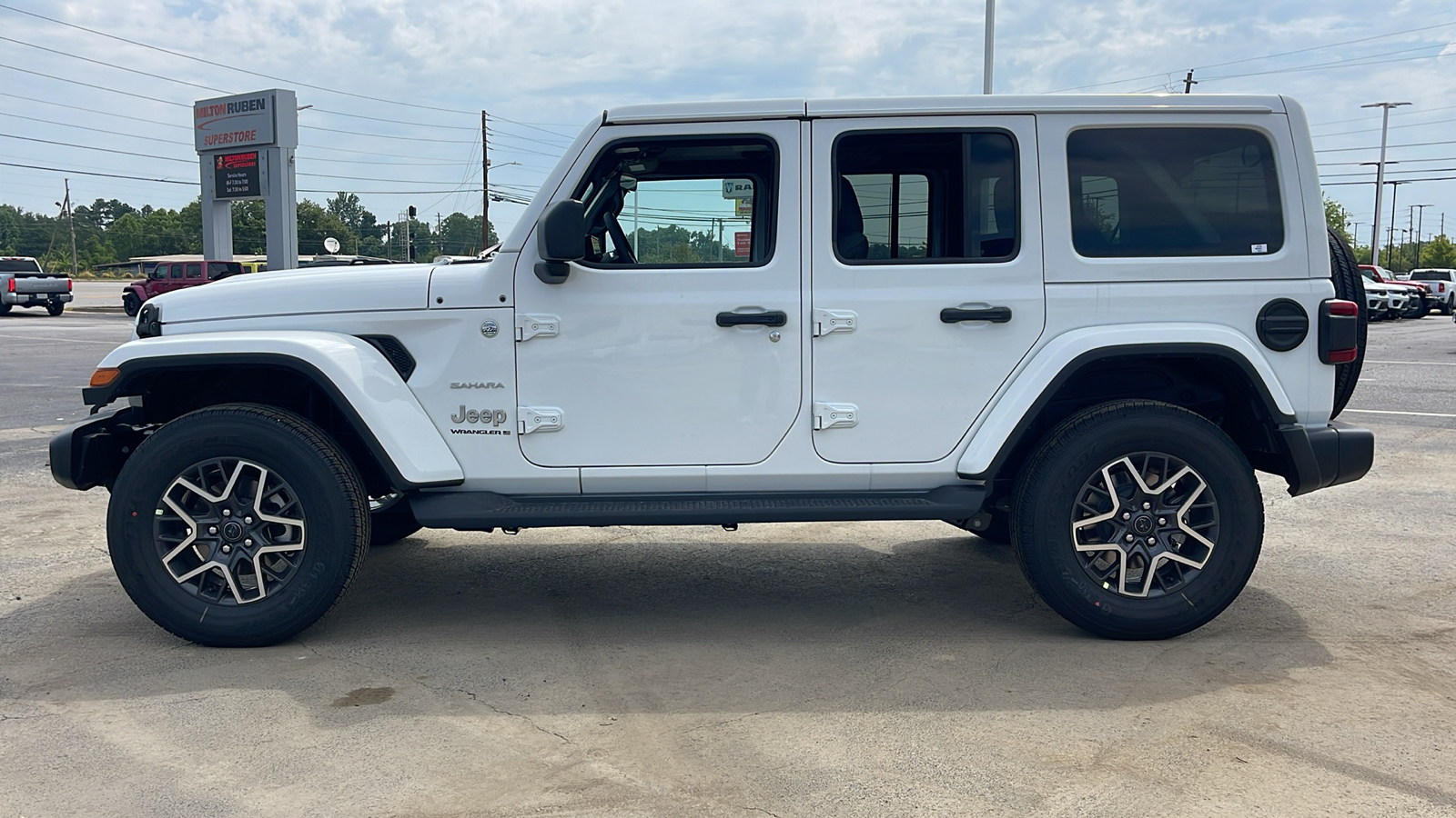 2024 Jeep Wrangler Sahara 6