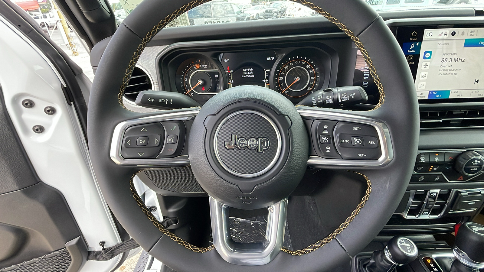 2024 Jeep Wrangler Sahara 21