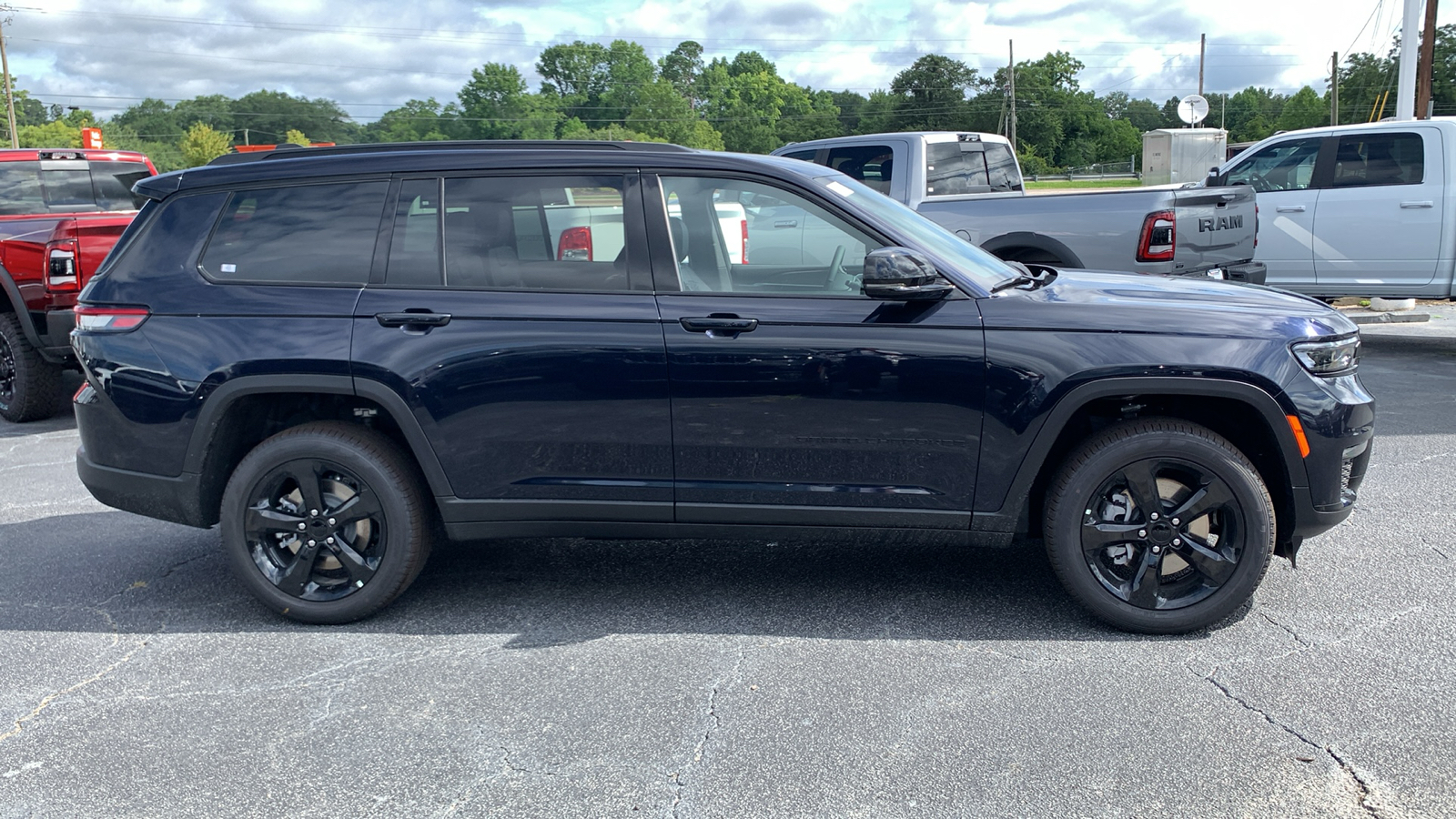 2024 Jeep Grand Cherokee L Limited 9