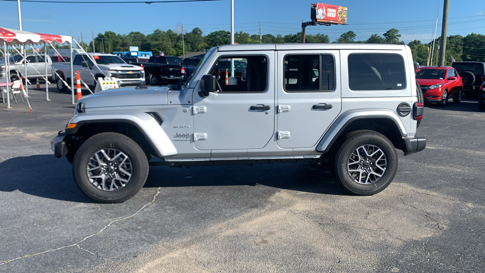 2024 Jeep Wrangler Sahara 5