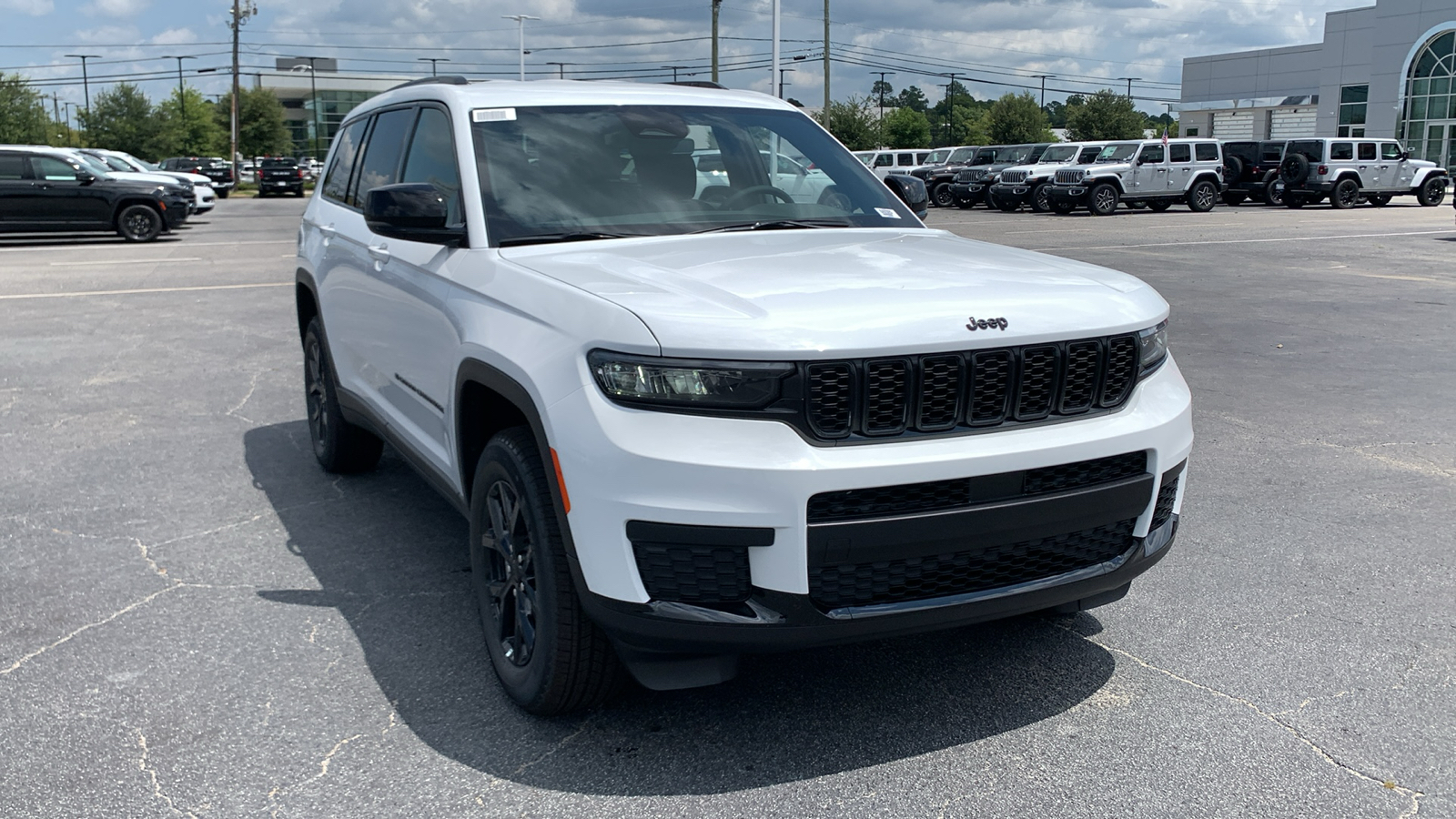 2024 Jeep Grand Cherokee L Altitude 2