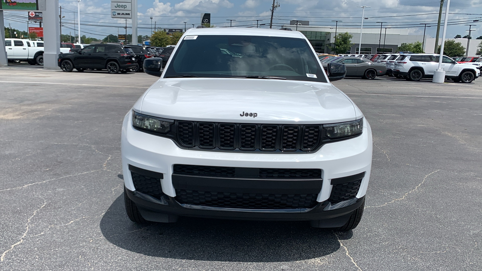 2024 Jeep Grand Cherokee L Altitude 3