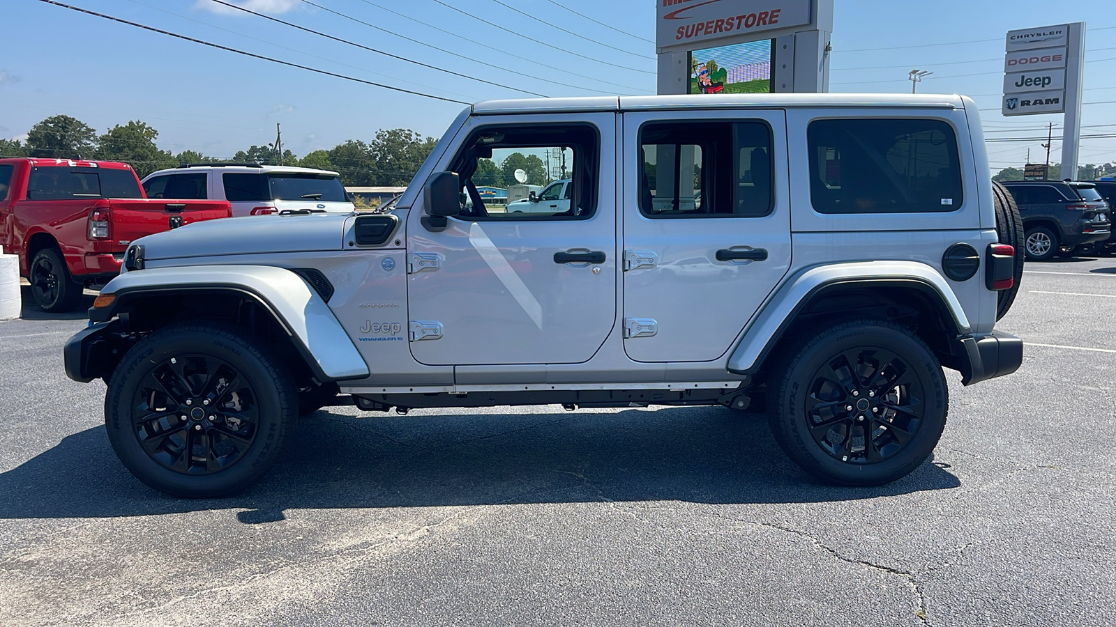 2024 Jeep Wrangler Sahara 4xe 5