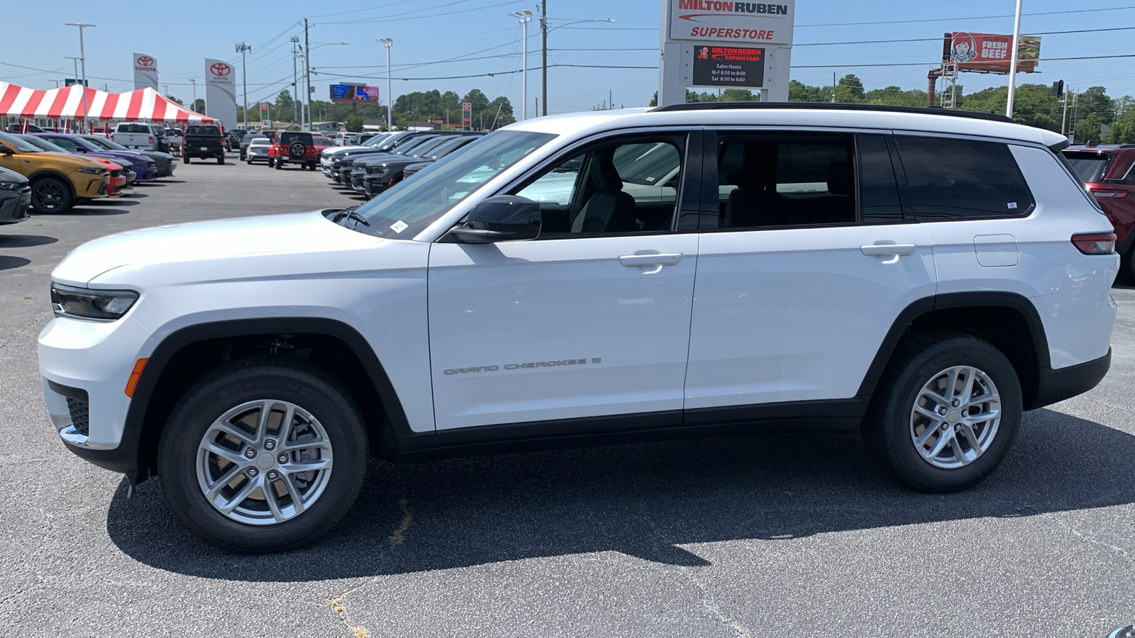 2024 Jeep Grand Cherokee L Laredo 5