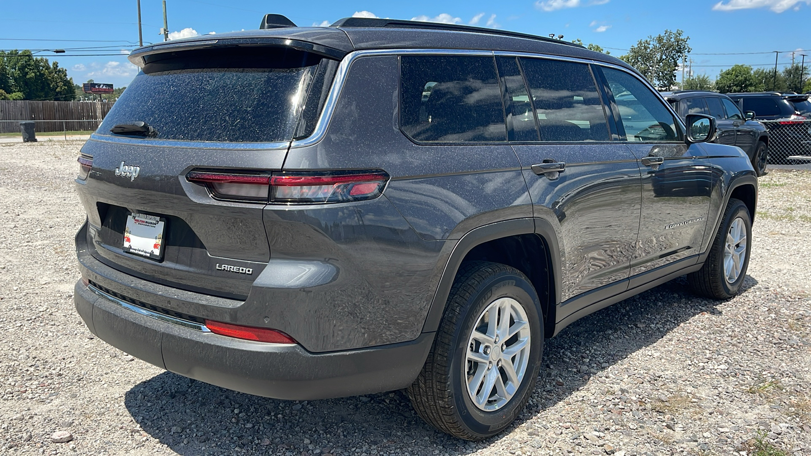 2024 Jeep Grand Cherokee L Laredo 8