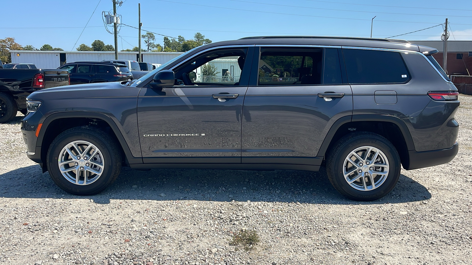 2024 Jeep Grand Cherokee L Laredo 5