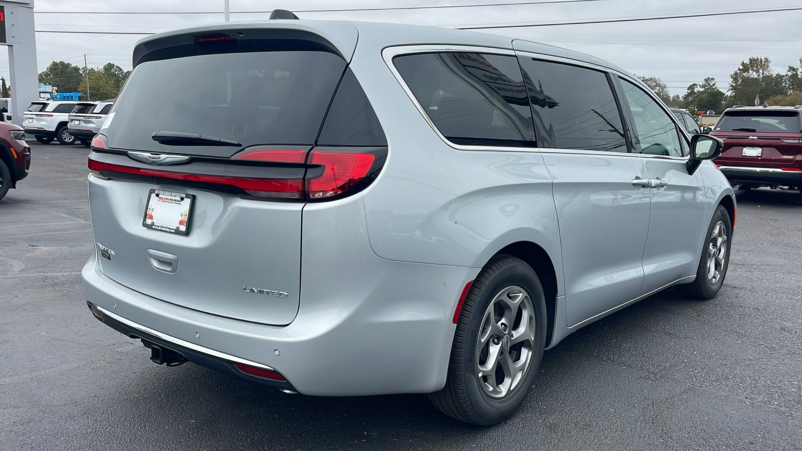 2024 Chrysler Pacifica Limited 8