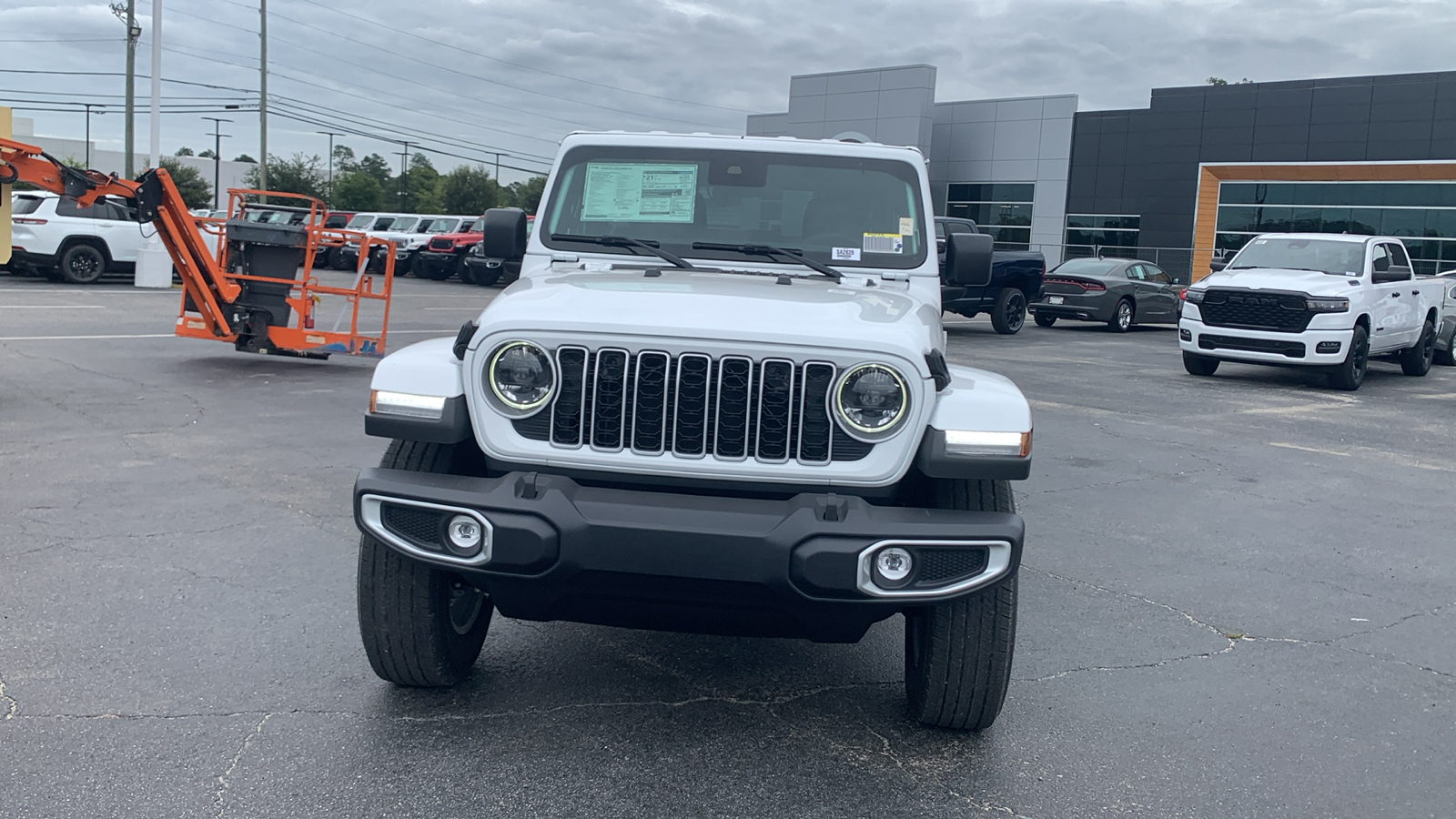 2024 Jeep Wrangler Sahara 3