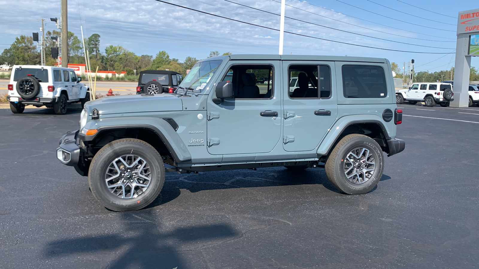 2024 Jeep Wrangler Sahara 5