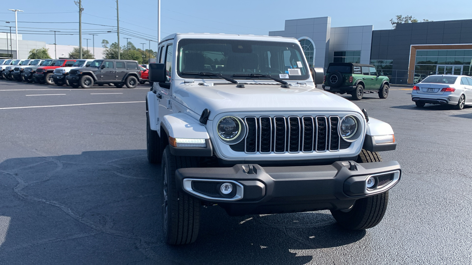 2024 Jeep Wrangler Sahara 2