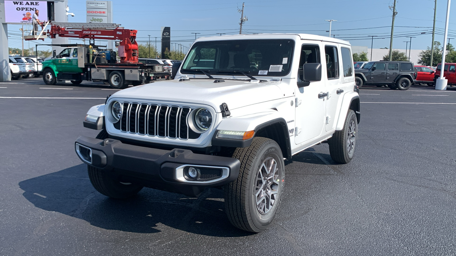 2024 Jeep Wrangler Sahara 4