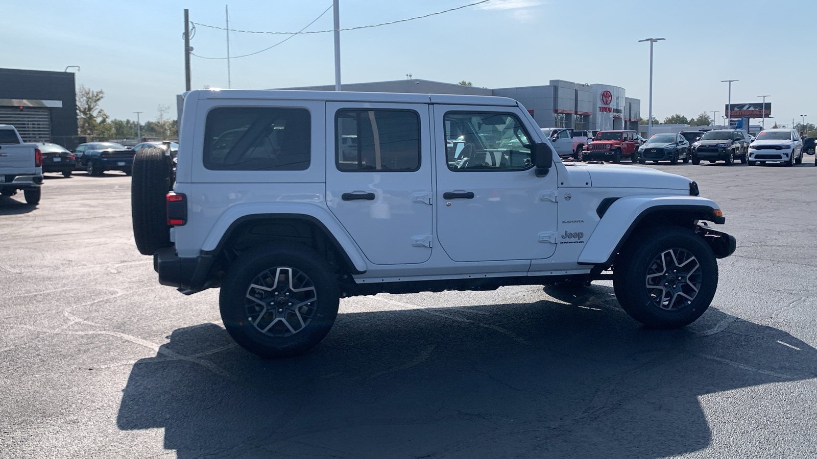 2024 Jeep Wrangler Sahara 9