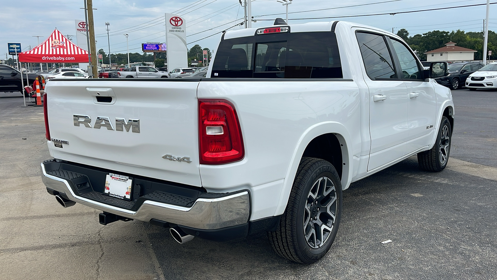 2025 Ram 1500 Laramie 9