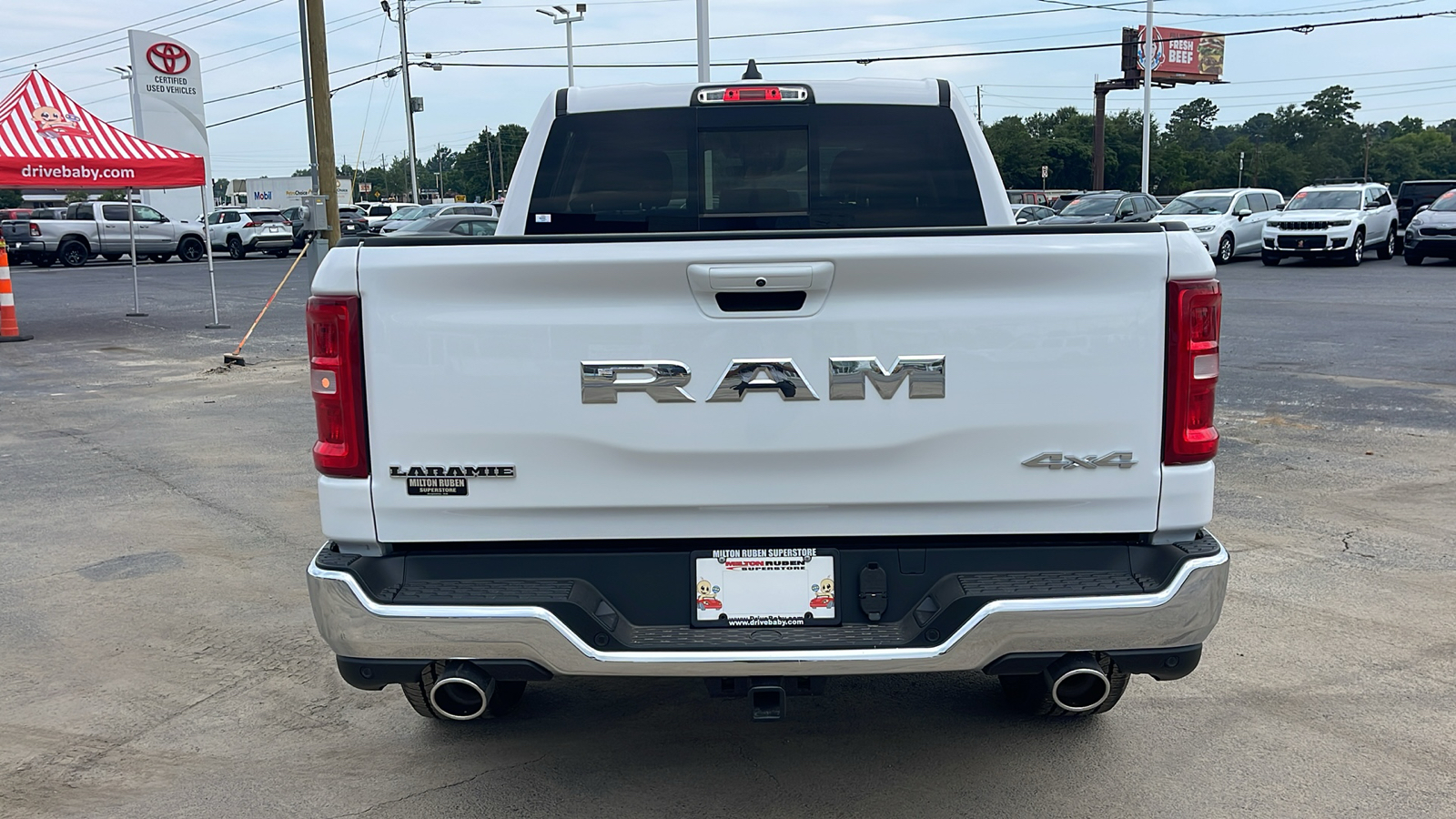 2025 Ram 1500 Laramie 8