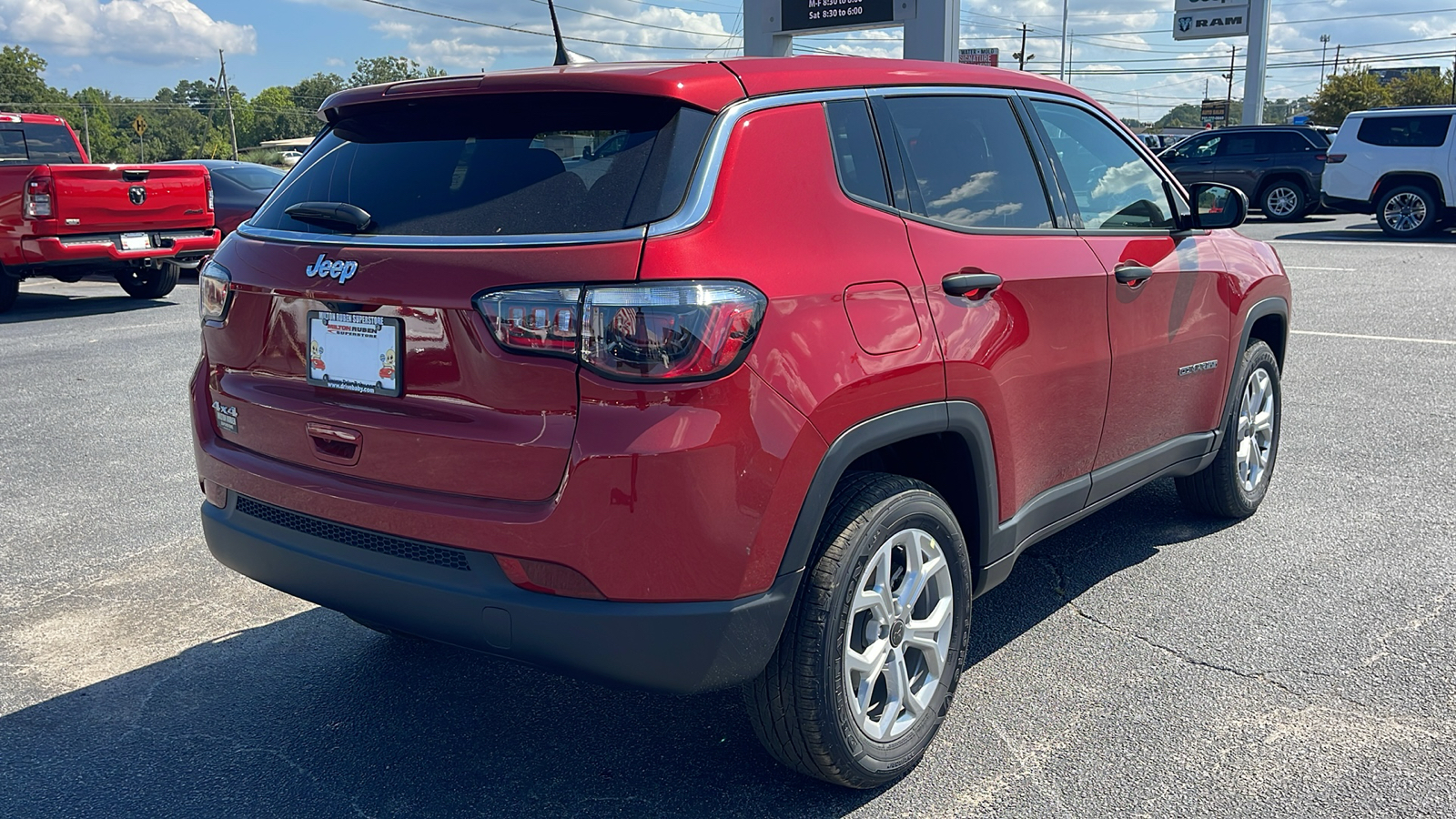 2025 Jeep Compass Sport 8