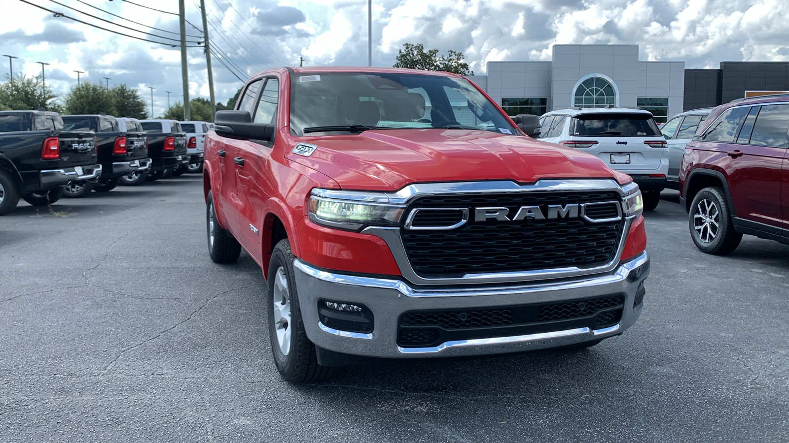 2025 Ram 1500 Big Horn/Lone Star 2