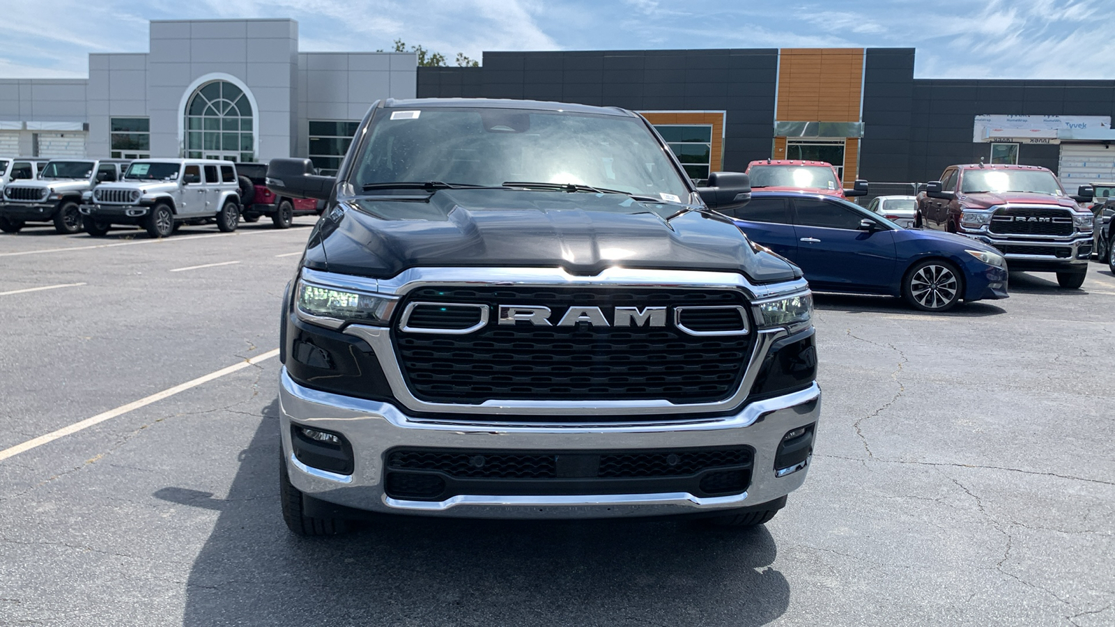 2025 Ram 1500 Big Horn/Lone Star 3