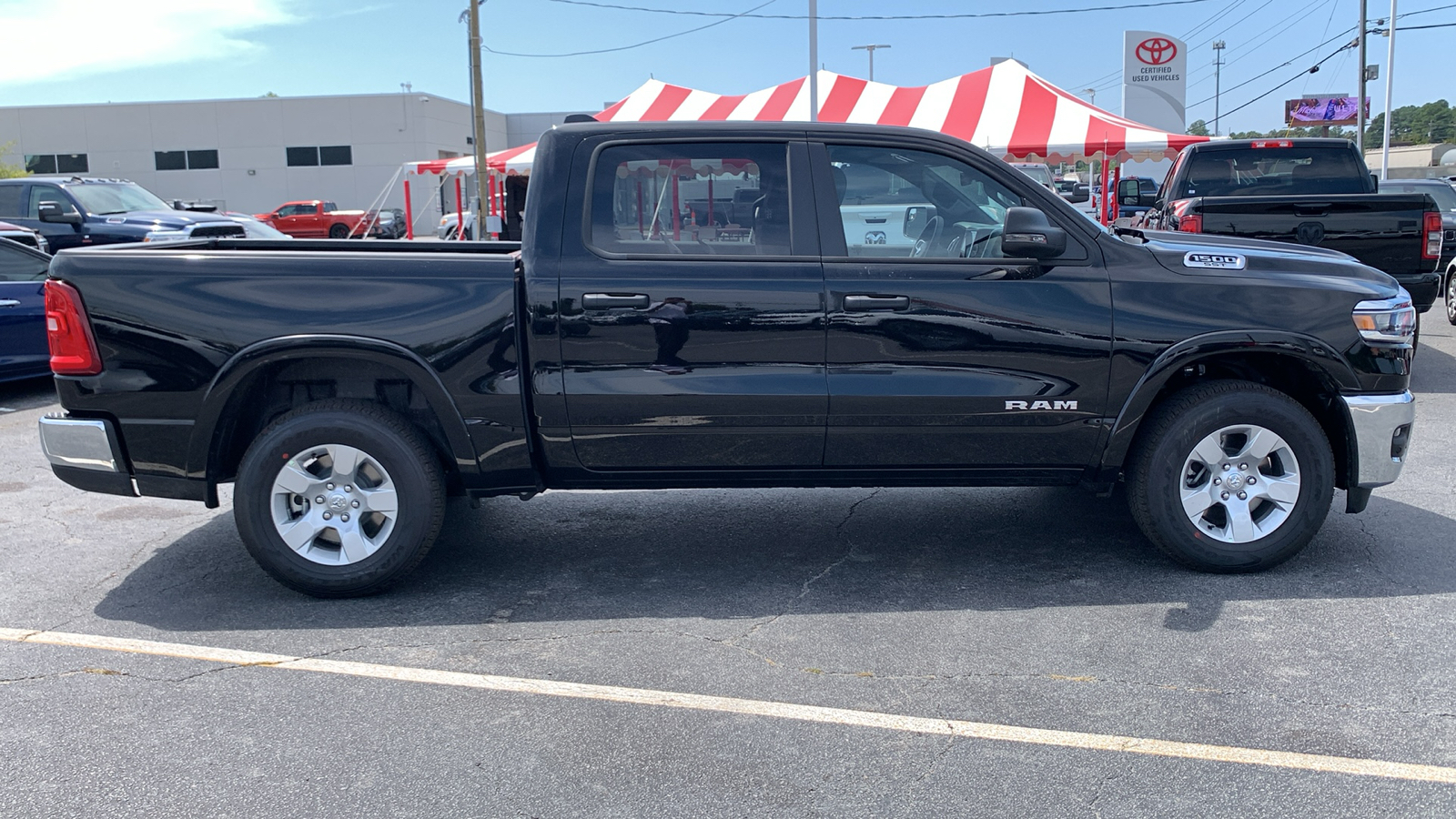 2025 Ram 1500 Big Horn/Lone Star 9