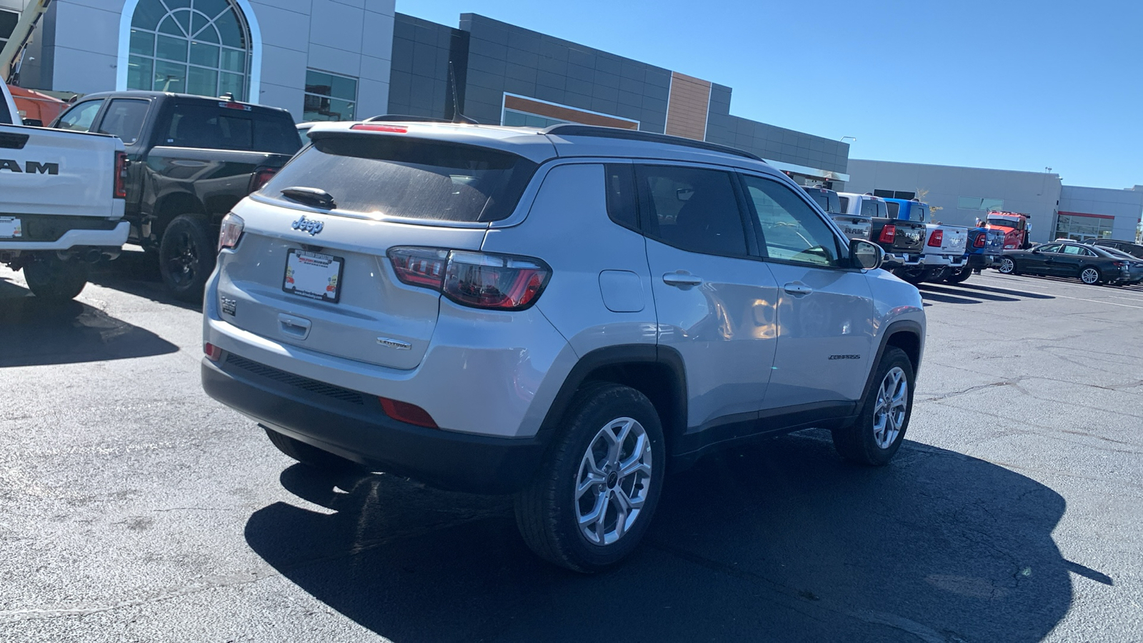 2025 Jeep Compass Latitude 8