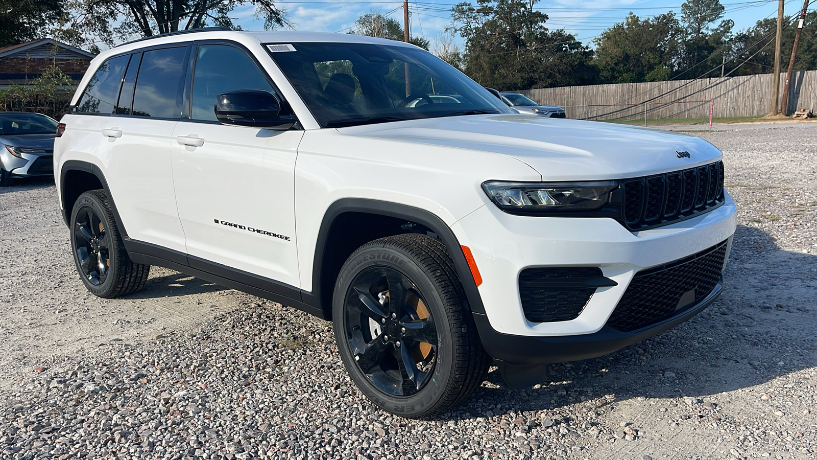 2025 Jeep Grand Cherokee Altitude 2