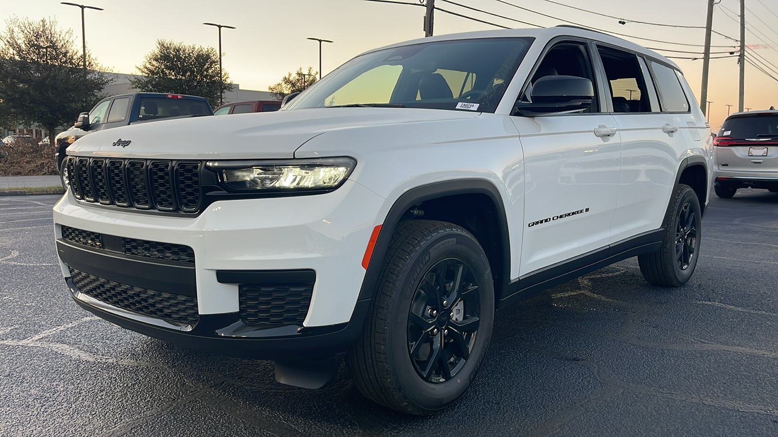 2025 Jeep Grand Cherokee L Altitude X 4