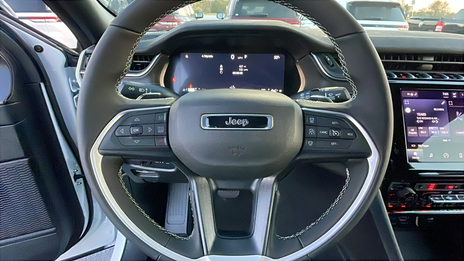 2025 Jeep Grand Cherokee L Altitude X 22