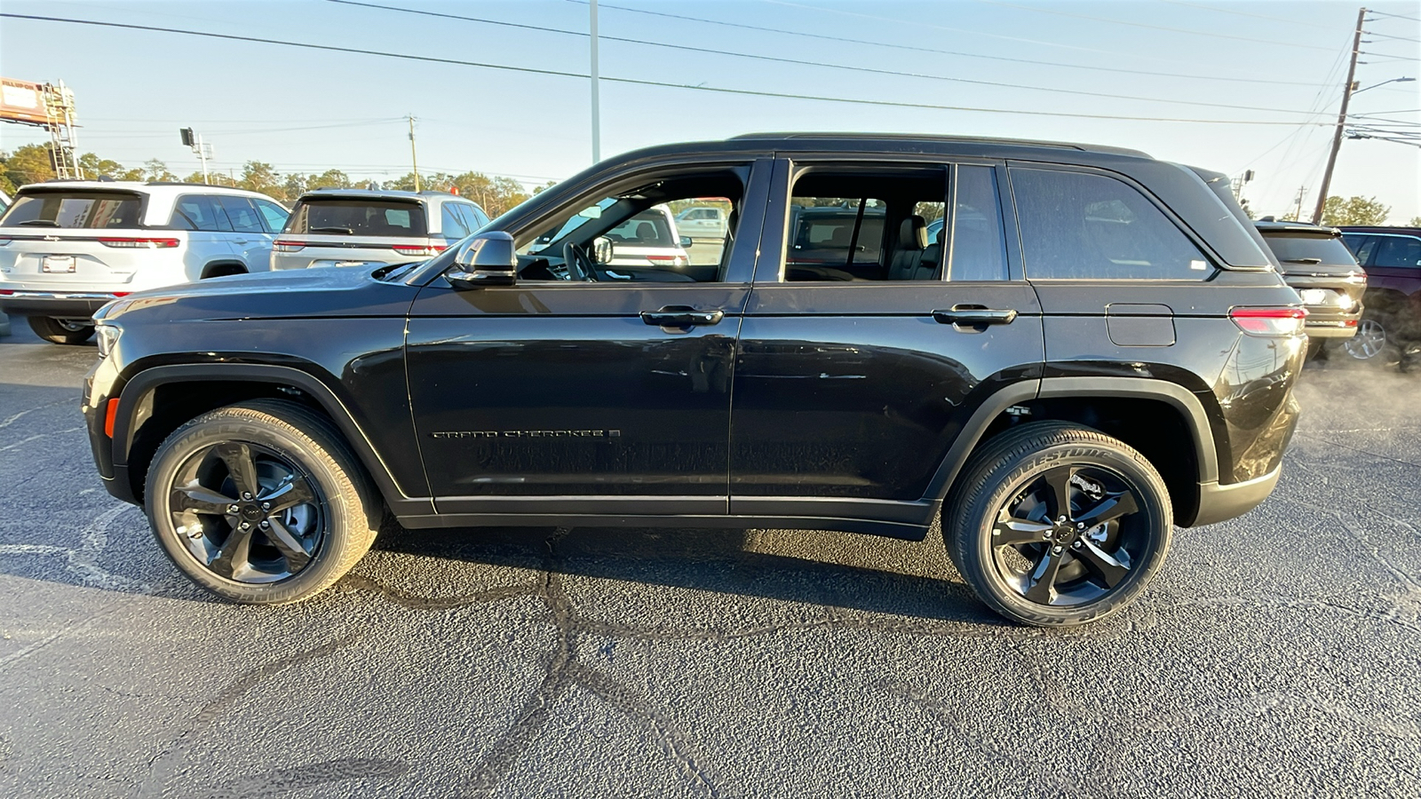 2025 Jeep Grand Cherokee Altitude 5