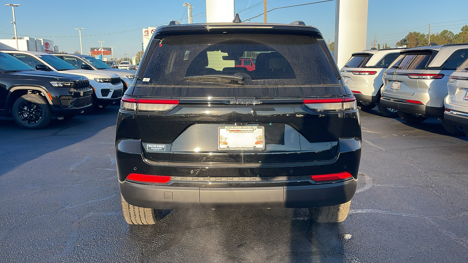 2025 Jeep Grand Cherokee Altitude 7