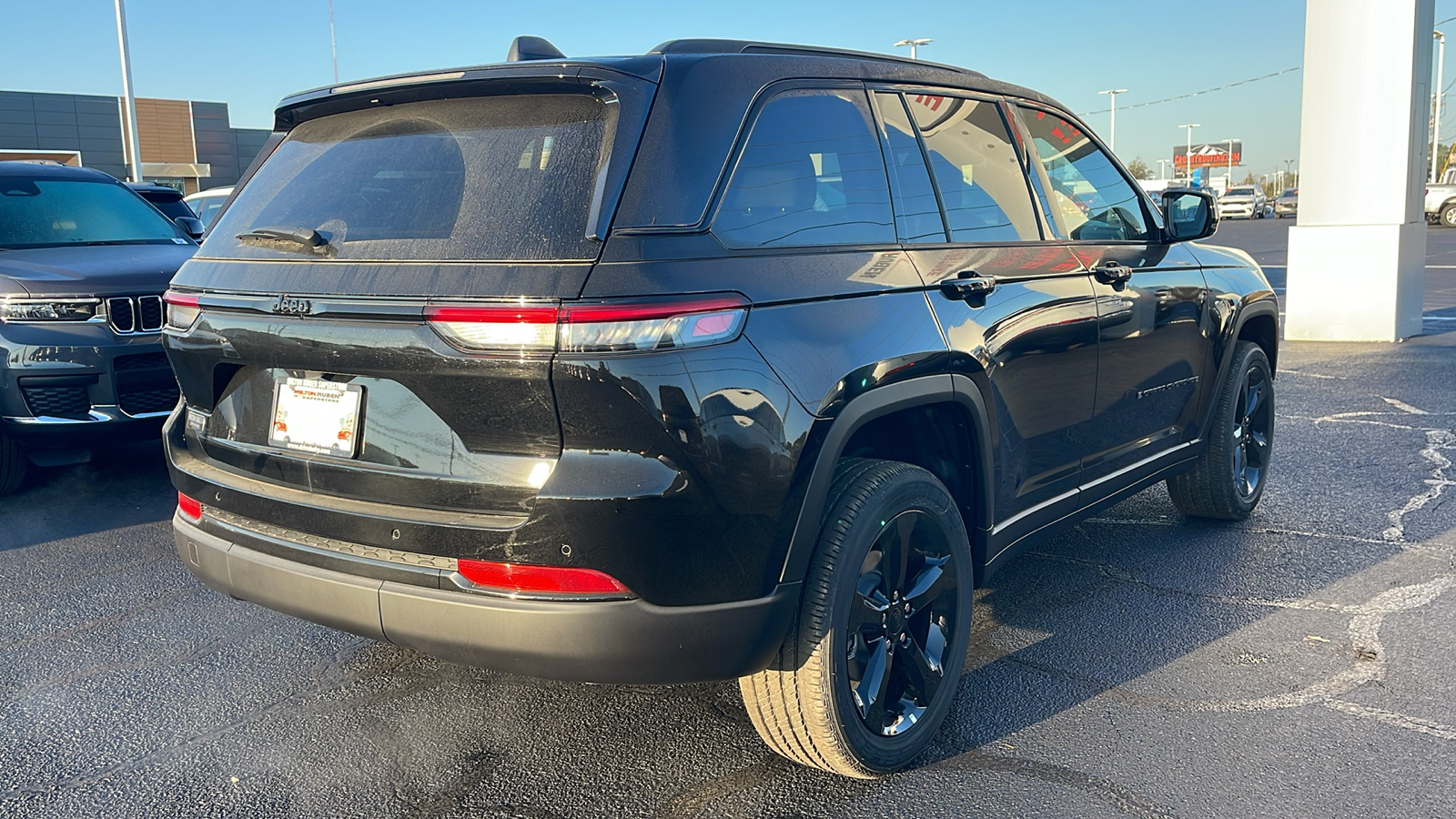 2025 Jeep Grand Cherokee Altitude 8