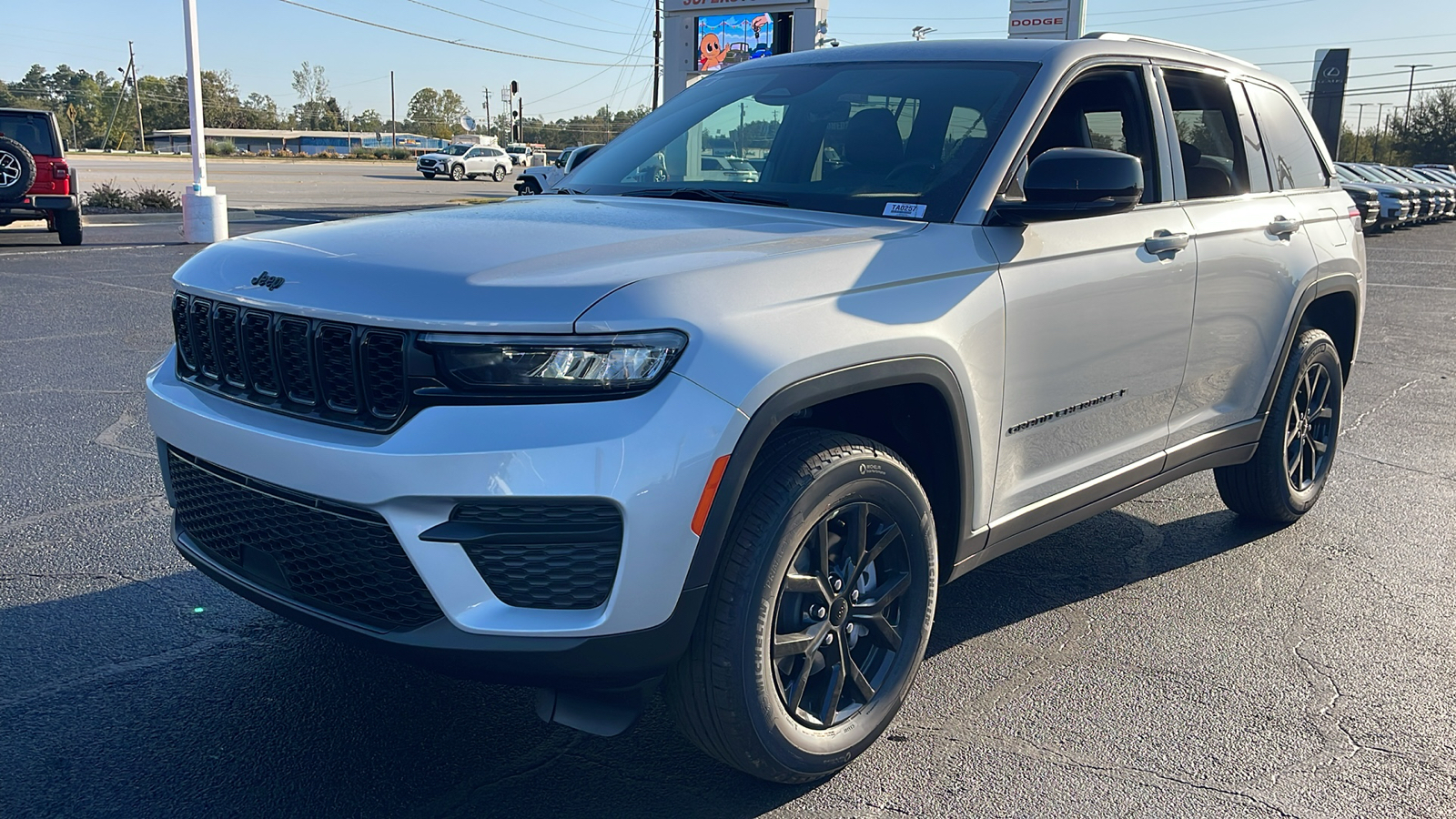 2025 Jeep Grand Cherokee Altitude 4